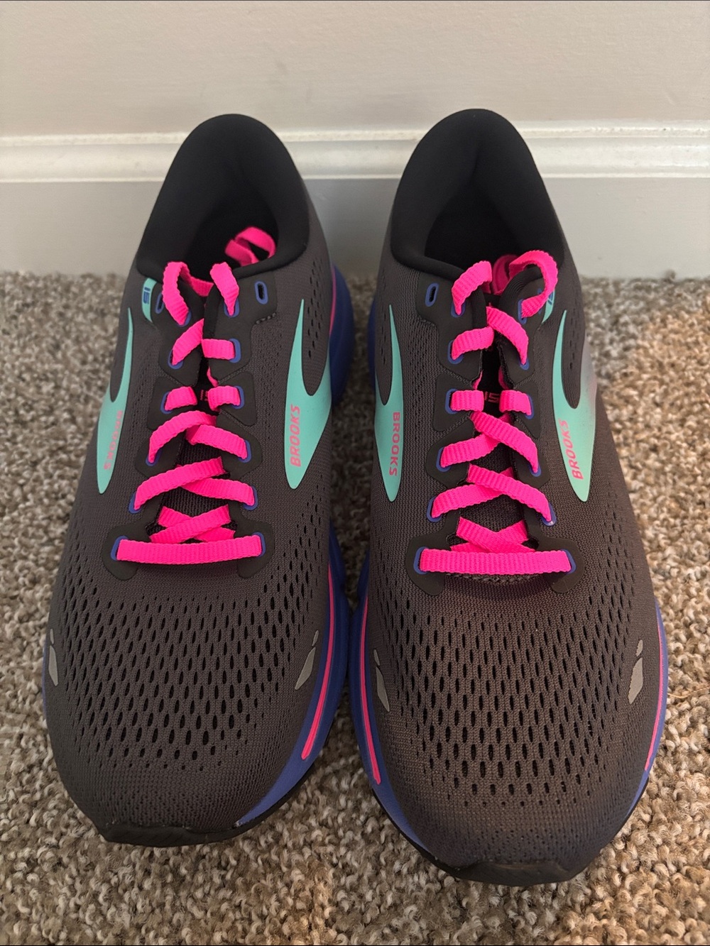 Brooks Ghost 16 (women’s 9.5) - Picture 2 of 7